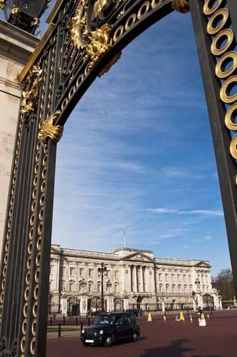Buckingham Palace London, UK Journal