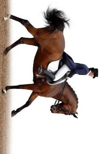 Dressage Horse and Rider Ready for the Show: Blank 150 Page Lined Journal for Your Thoughts, Ideas, and Inspiration(English)