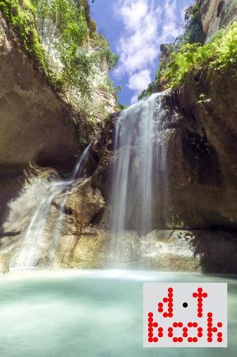 The Dot Book - A Dot Grid Notebook for Graphic Designers - Beauty Series - 020