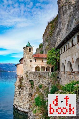 The Dot Book - A Dot Grid Notebook for Graphic Designers - Beauty Series - 021