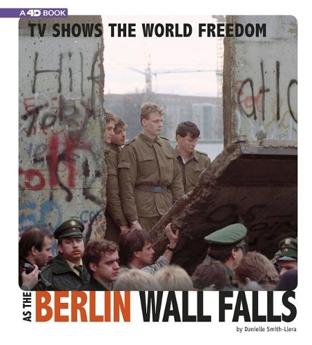TV Shows the World Freedom as the Berlin Wall Falls