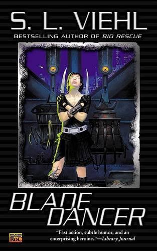 Blade Dancer: (06 Stardoc (Paperback))