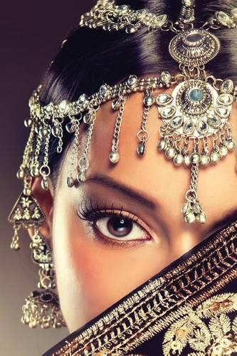 Mideast Princess Journal: 365 Day Journal Diary Notebook(Eastward 365)