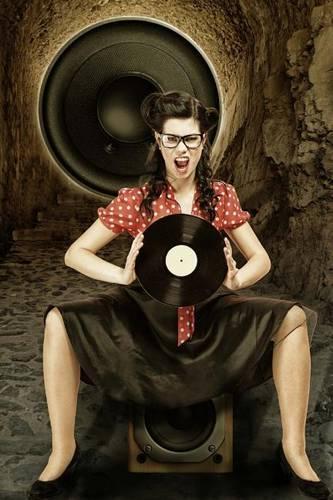 Real Women Like Vinyl Journal: 150 page lined notebook/diary