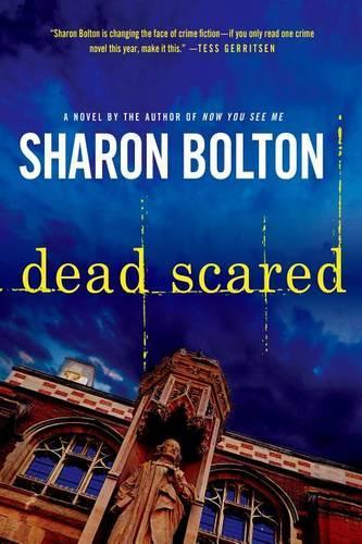 Dead Scared: (Lacey Flint Novels)