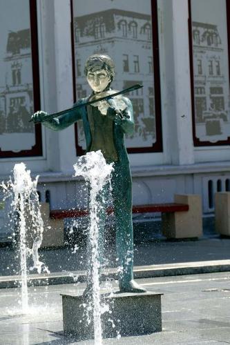 Statue of a Violin Player in Rousse, Bulgaria Journal: Take Notes, Write Down Memories in this 150 Page Lined Journal