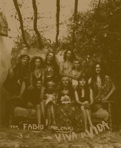 The Leu Family: Family's Iron(English)