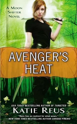 Avenger's Heat: (4 Moon Shifter Series)