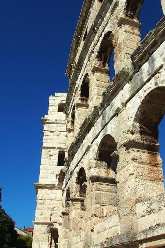 Pula Arena Amphitheater in Croatia Journal: 150 page lined notebook/diary