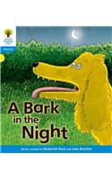 Oxford Reading Tree: Level 3: Floppy's Phonics Fiction: A Bark in the Night